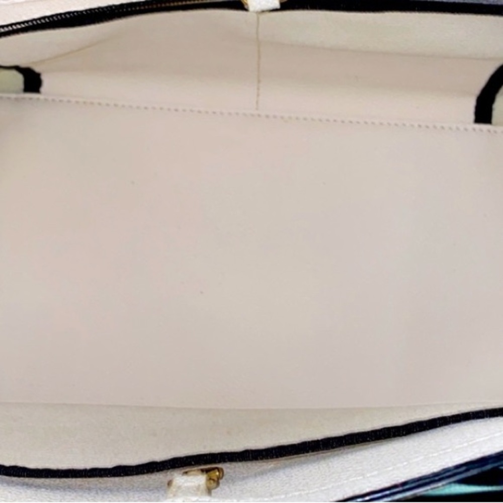 Kate Spade - Picture 5 of 5
